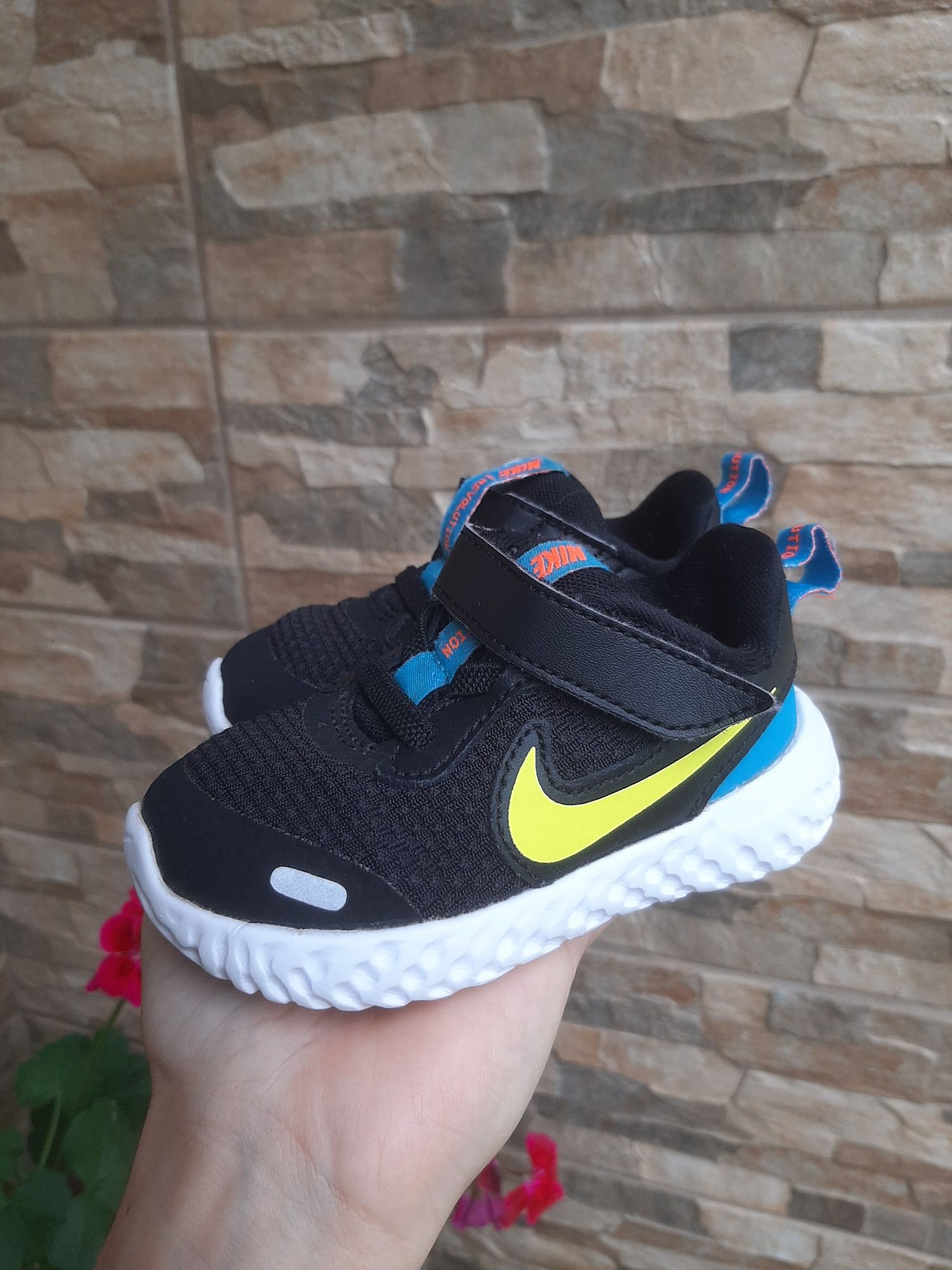 Buty Nike Revolution r. 21