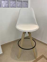 Cadeiras para ilha (75 cm) 4 para venda.