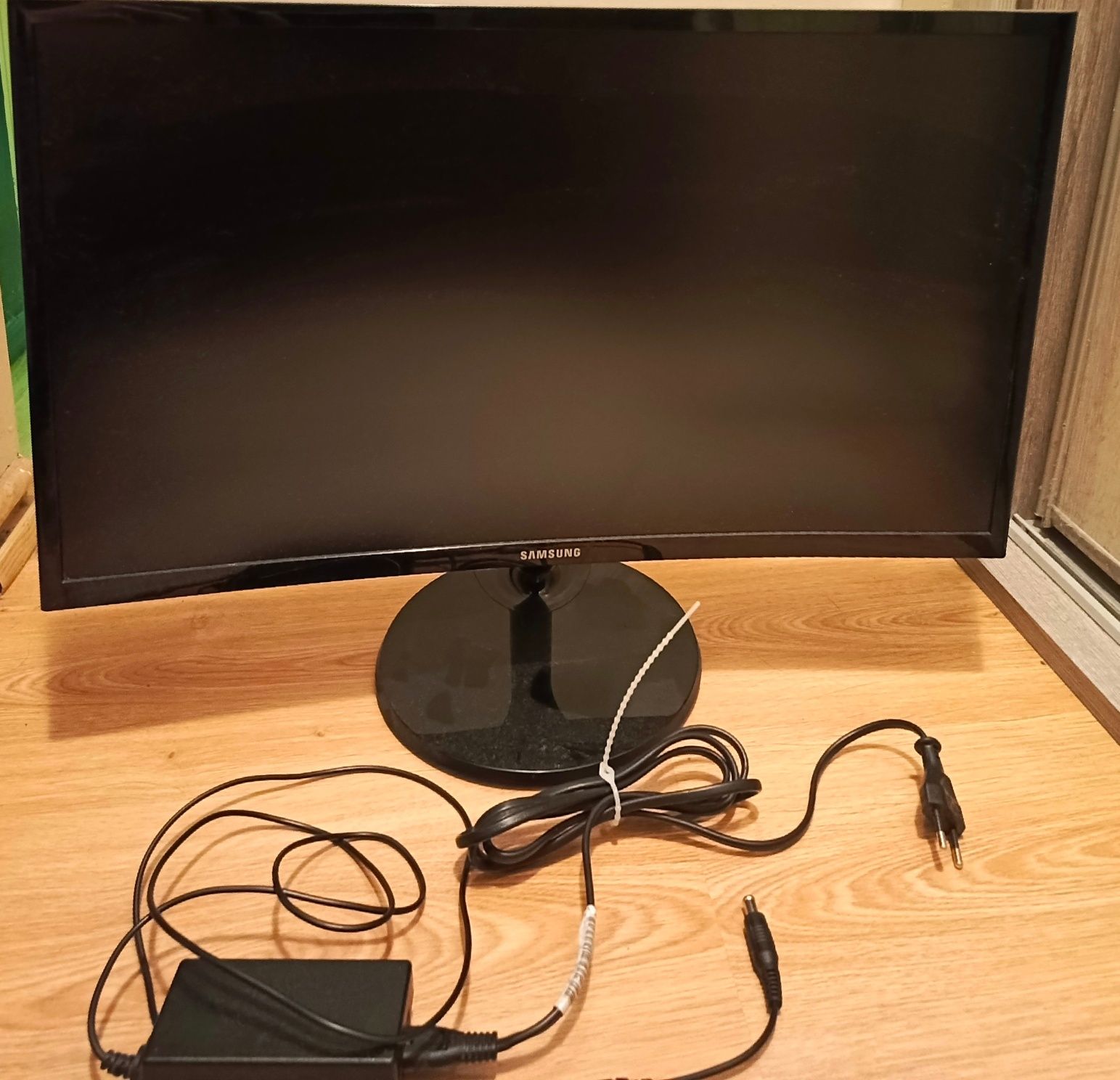 Monitor SAMSUNG LC24F390FHRXEN 24 FHD VA 4ms