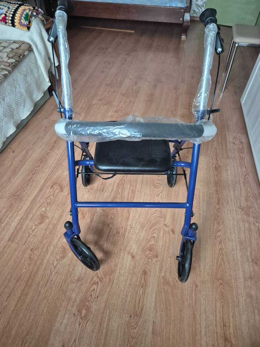 Ходунки для допослих (Ролатор)