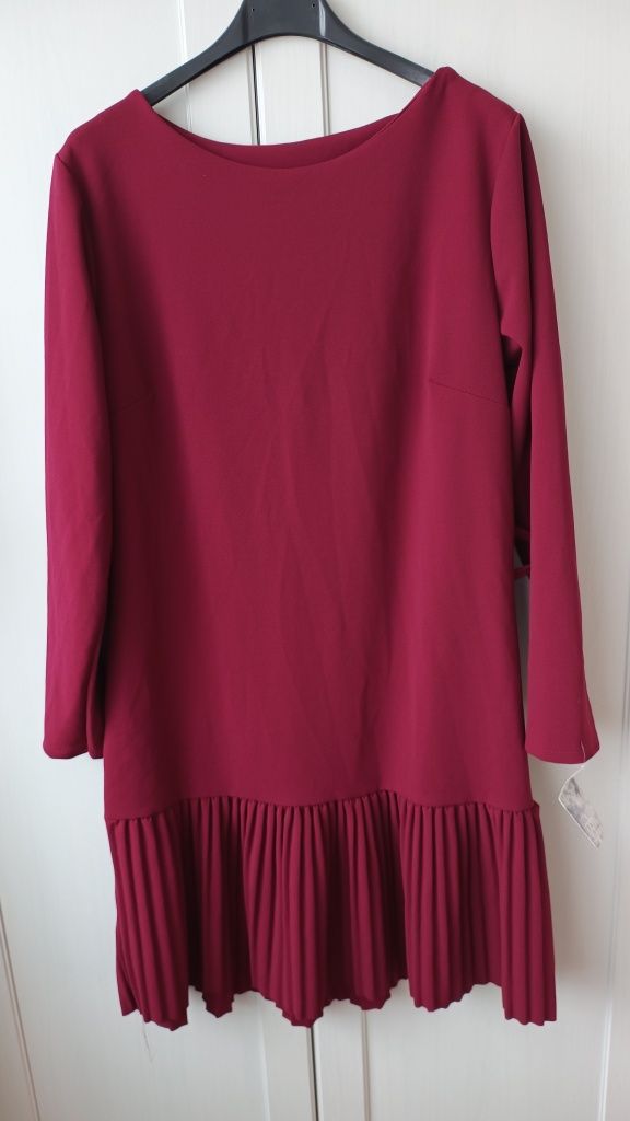 Bordowa sukienka elegancka z plisami m/l