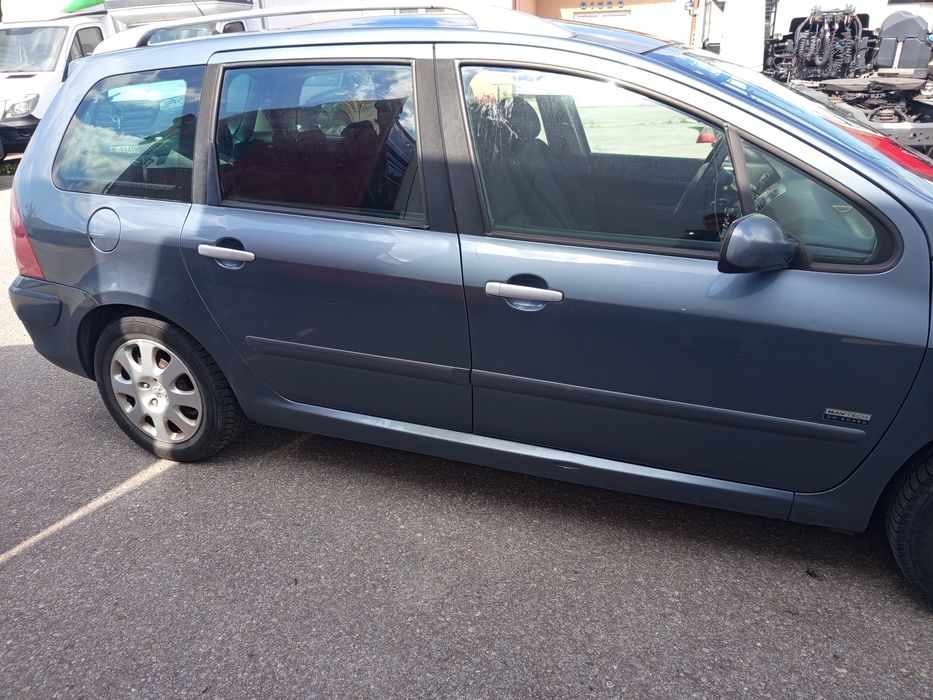 Продам автомобіль Peugeot 307 sw