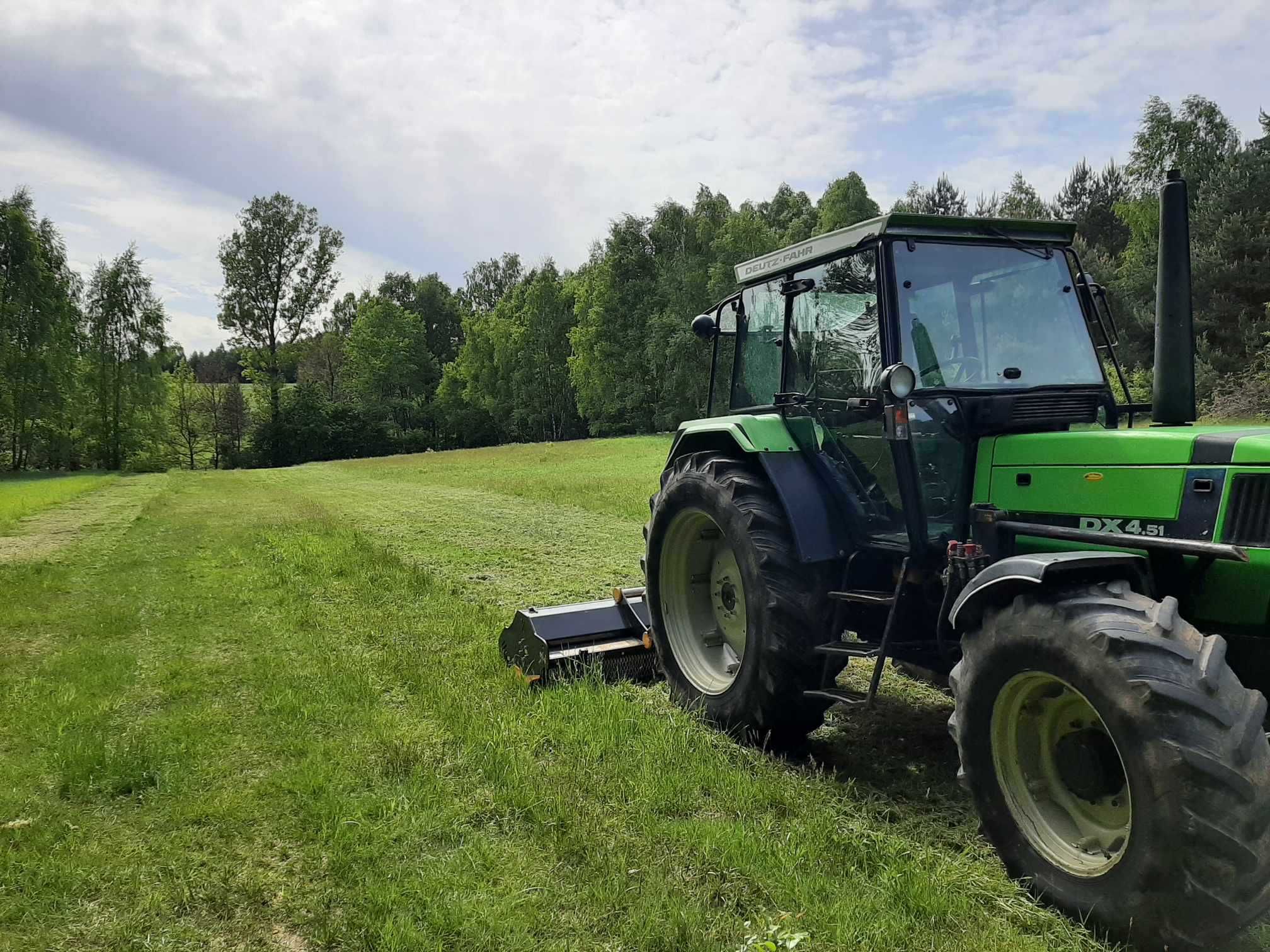 Koszenie łąk, nieużytków, pastwisk,karczowanie pół, wycinka drzew