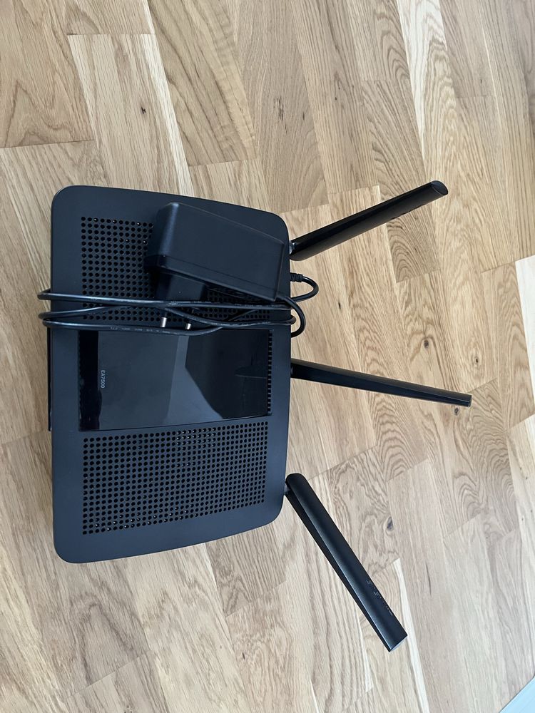 Dwuzakresowy router Linksys Wi-Fi 5MAX-STREAM® EA7500