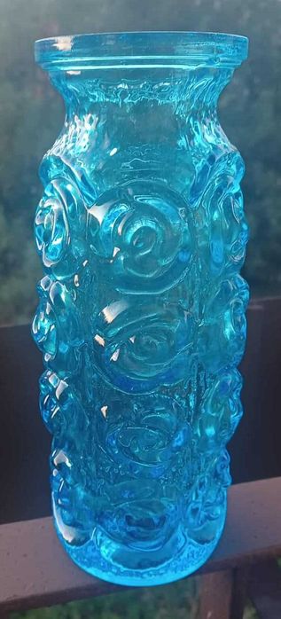 Wazon róże z huty Laura