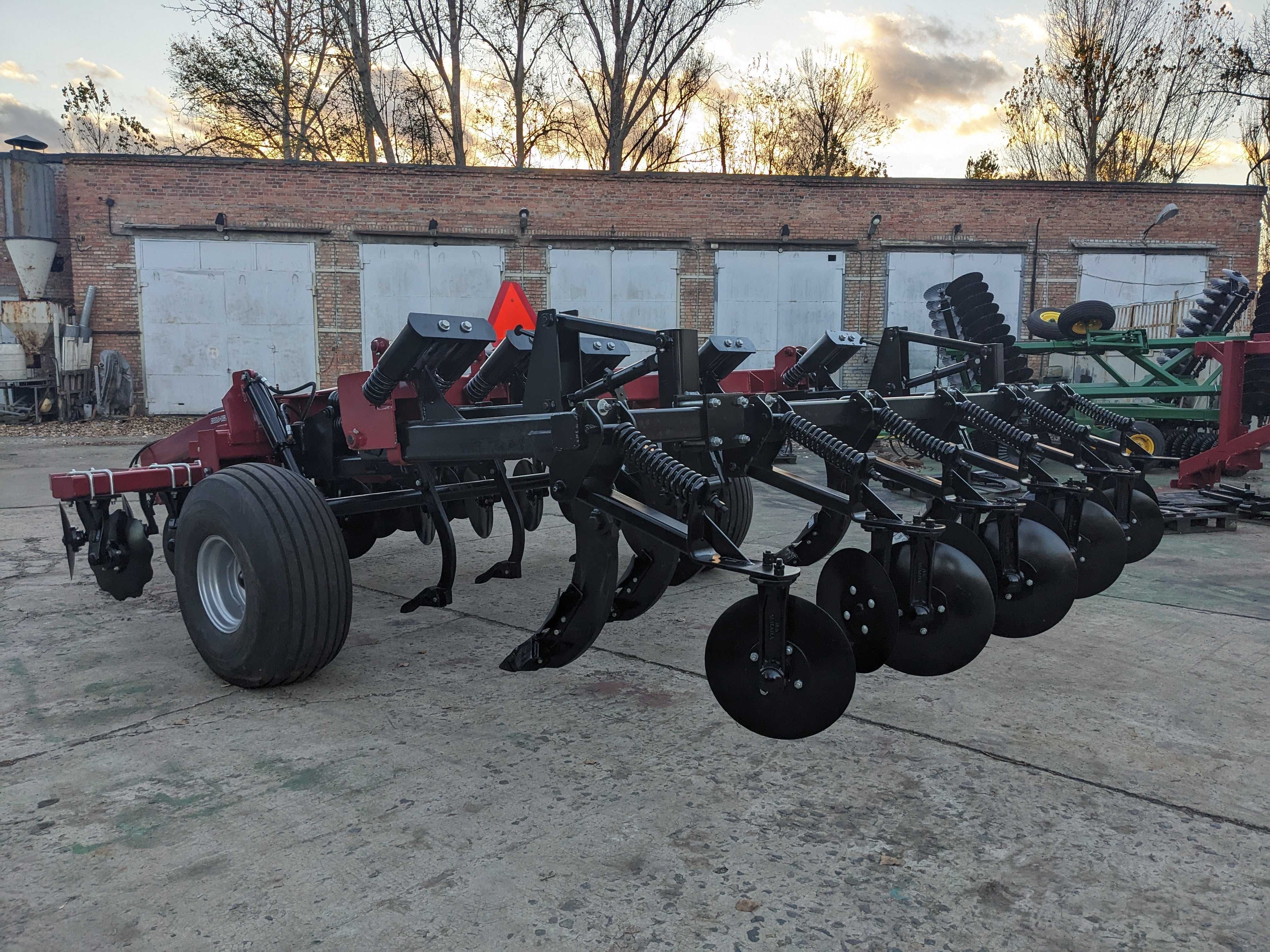 Глубокорыхлитель Case IH Ecolo Tiger 530 C Кейс эколотайгер