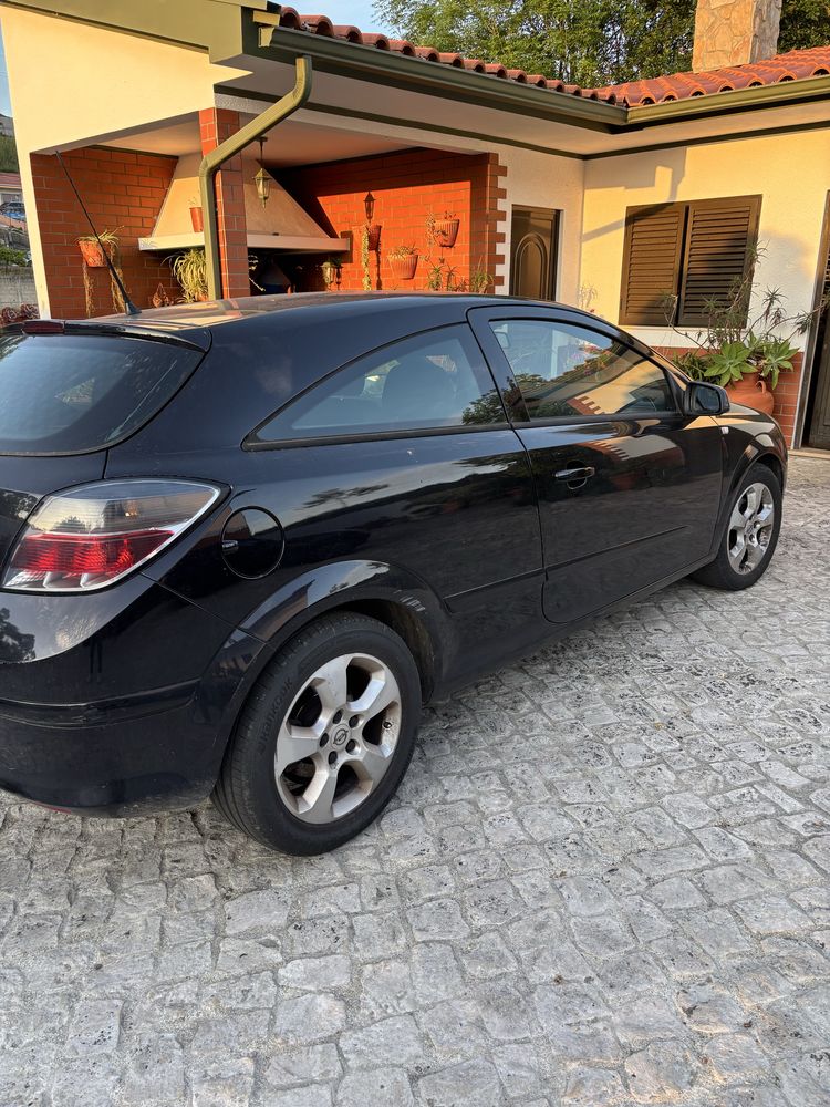 Opel Astra H GTC