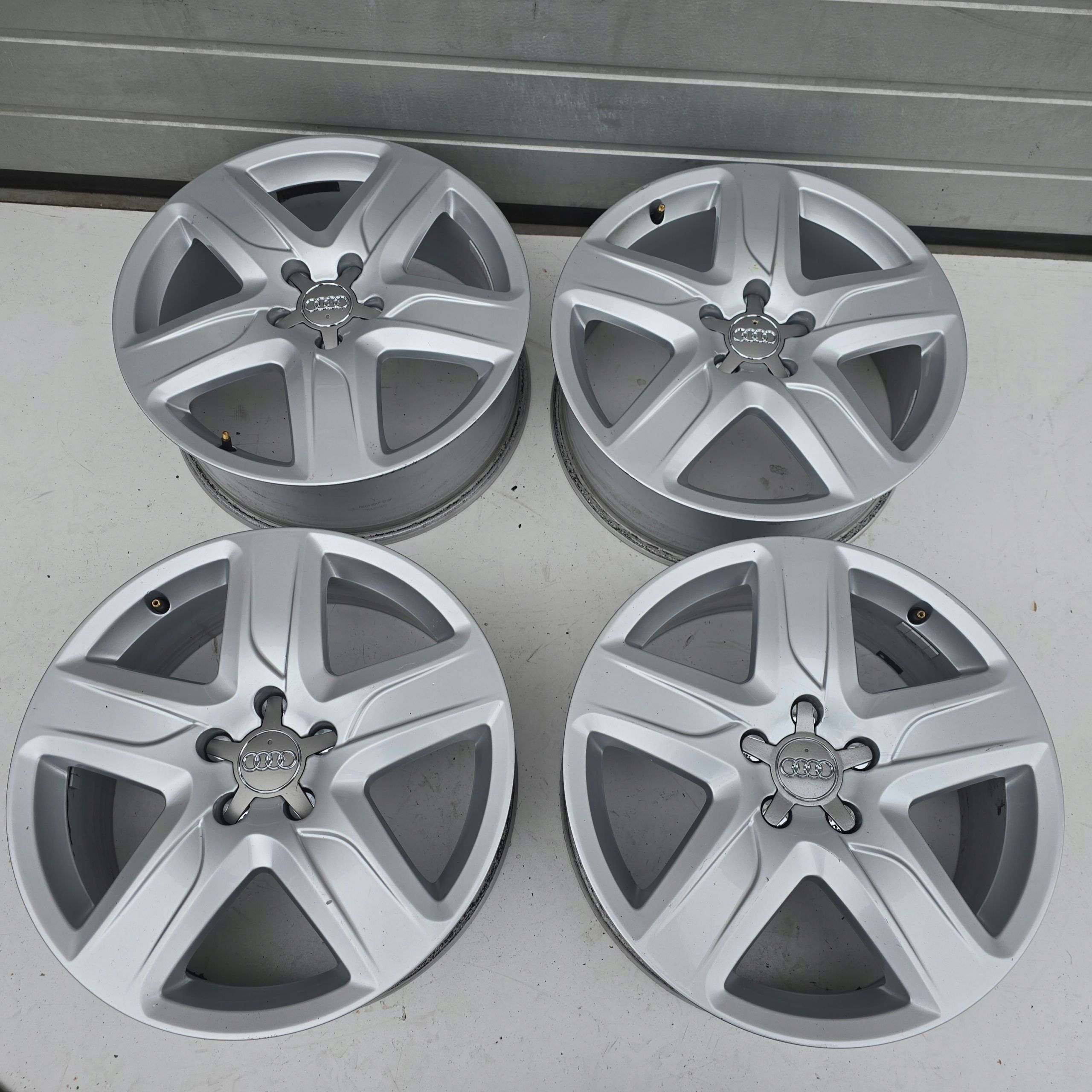 Audi A5 A6 C7 C8 S6 A7 A4 B8 B9 Q5 5x112 18'' ET38 7.0 4X