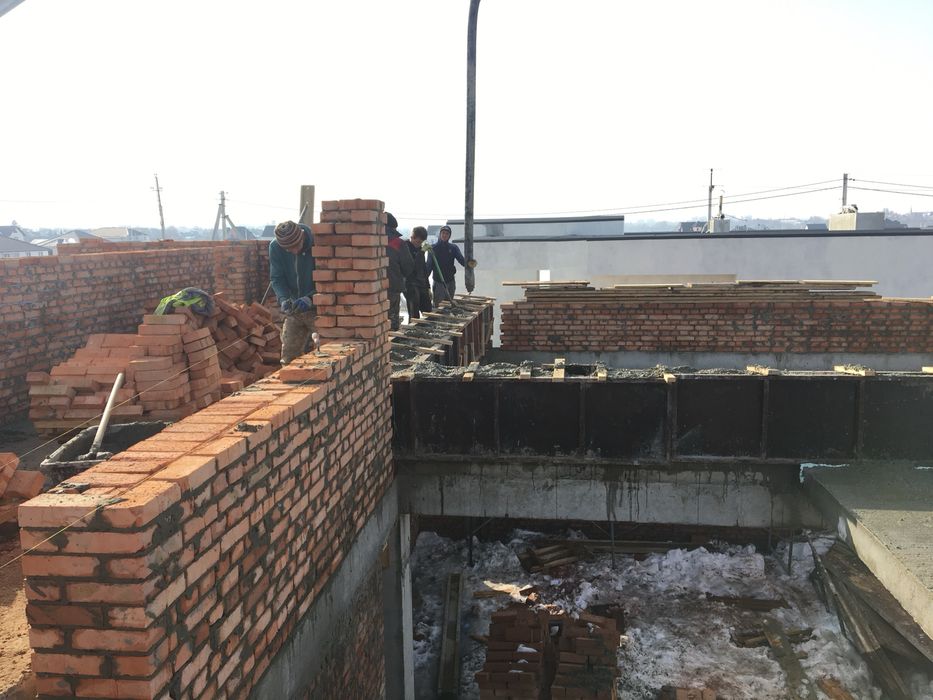 Монолітне перекриття Луцьк. Заливання перекриття своєю опалубкою