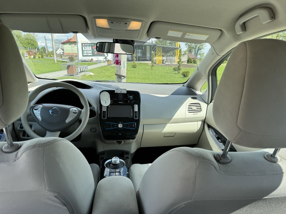 Продається авто Nissan Leaf 2012