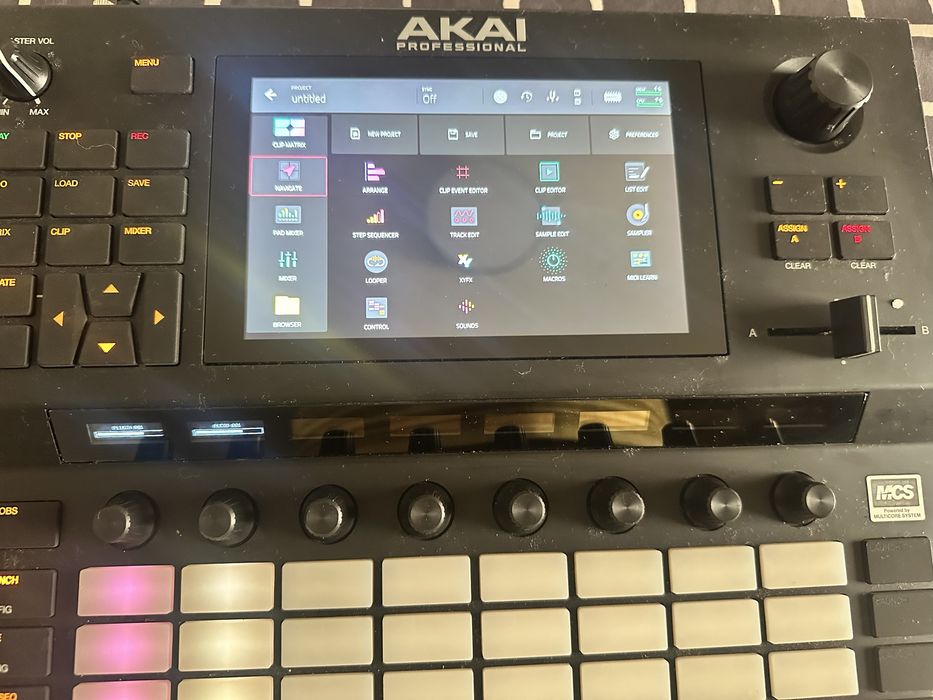 Vendo Akai Force