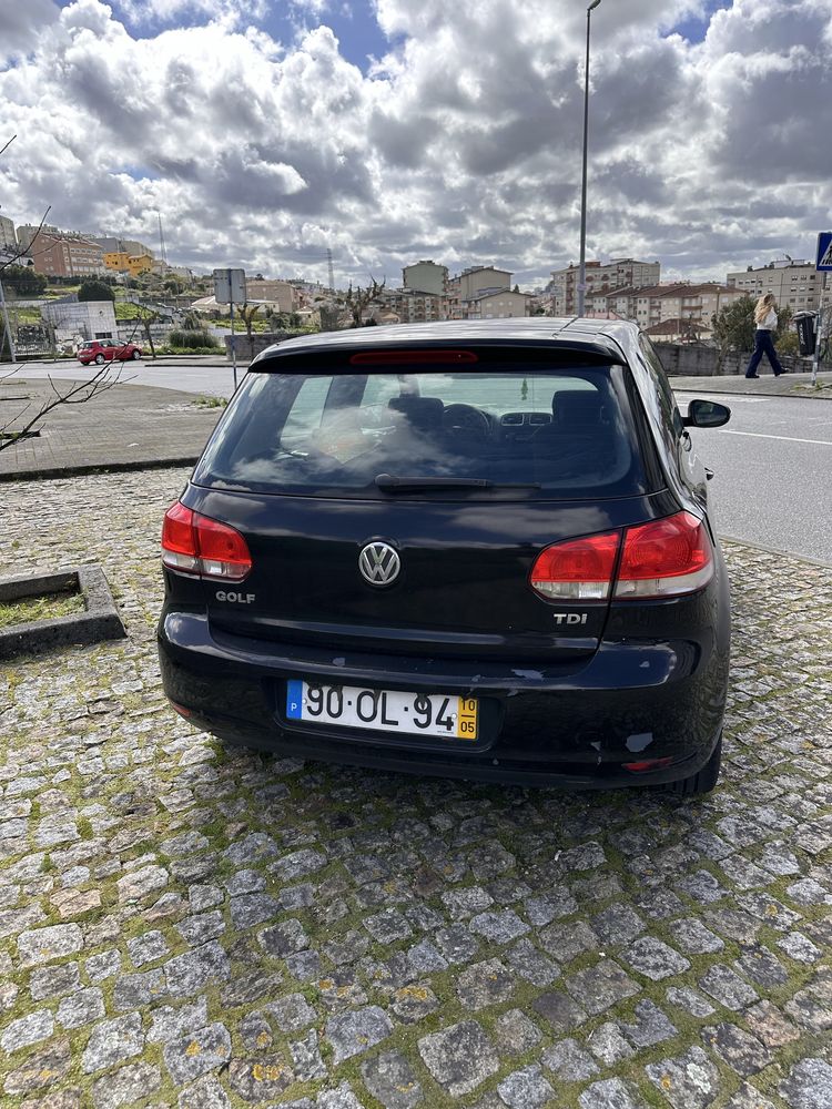 Volkswagen Golf 1.6 TDI Confortline - 2010