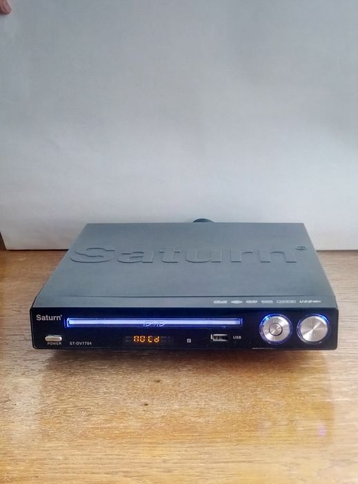 Saturn ST-DV7704 та BBK DV 311S player,б/в.