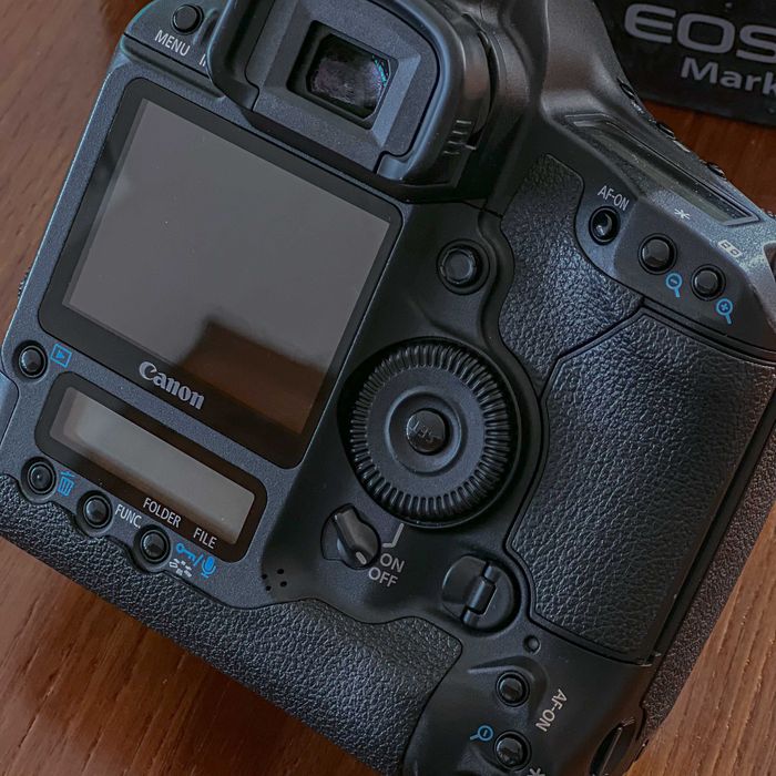 Canon 1D Mark III Como Nova! 8000 Disparos