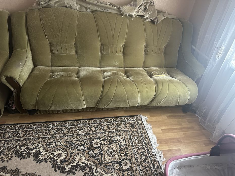 Продам б/у меблі,додаткові фото висилаю,самовивіз,торг присутній…………..