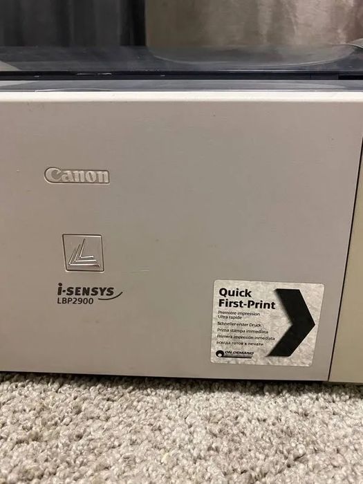 Лазерный Canon lbp 2900 в отличном состоянии