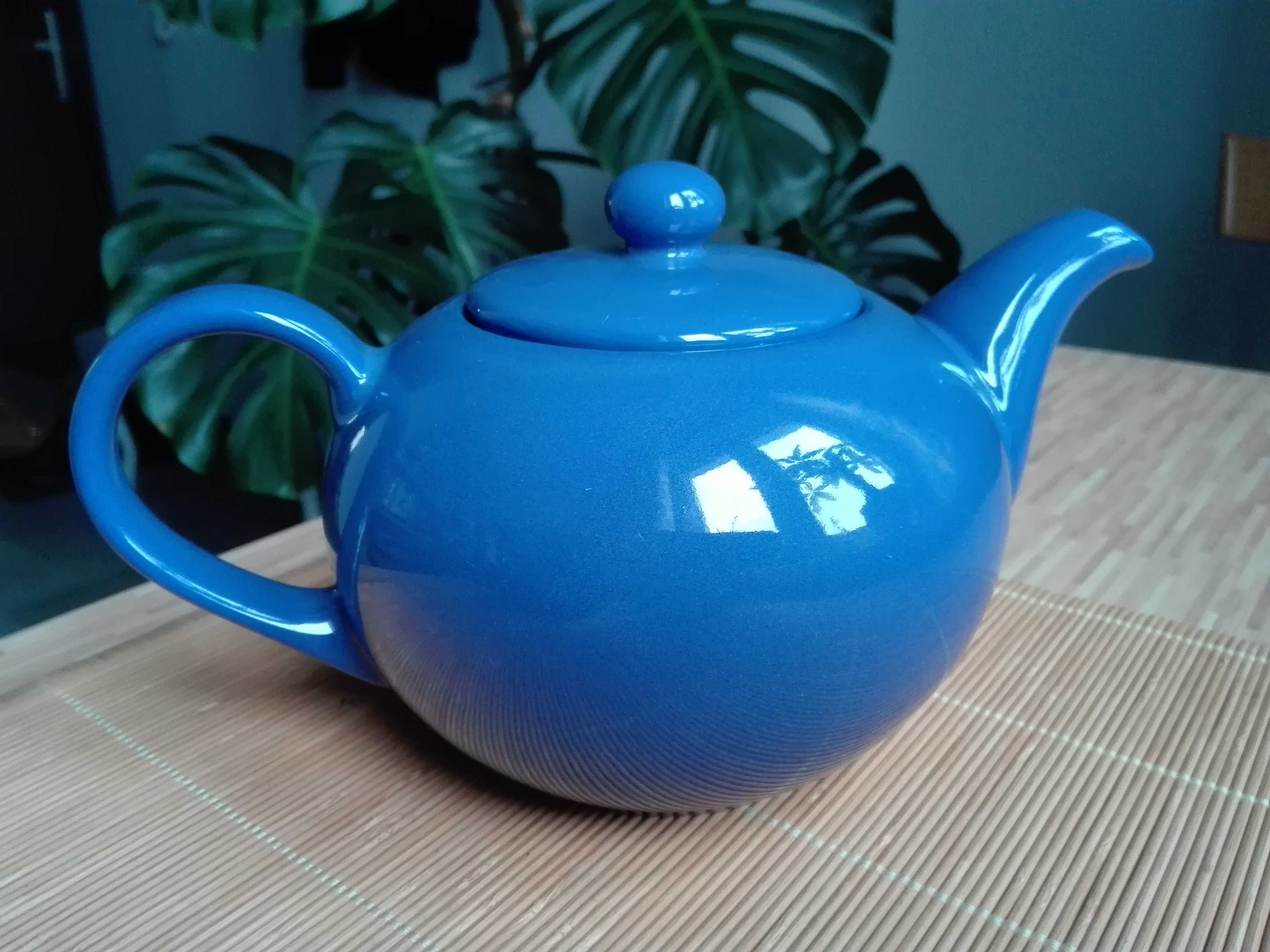 Zestaw naczyń ceramicznych