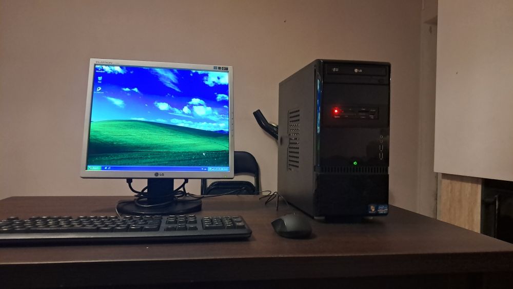 Retro Zestaw do Gier Retro WinXP/SSD/2x3.1GHz/GT9500/4GB/Monitor LG