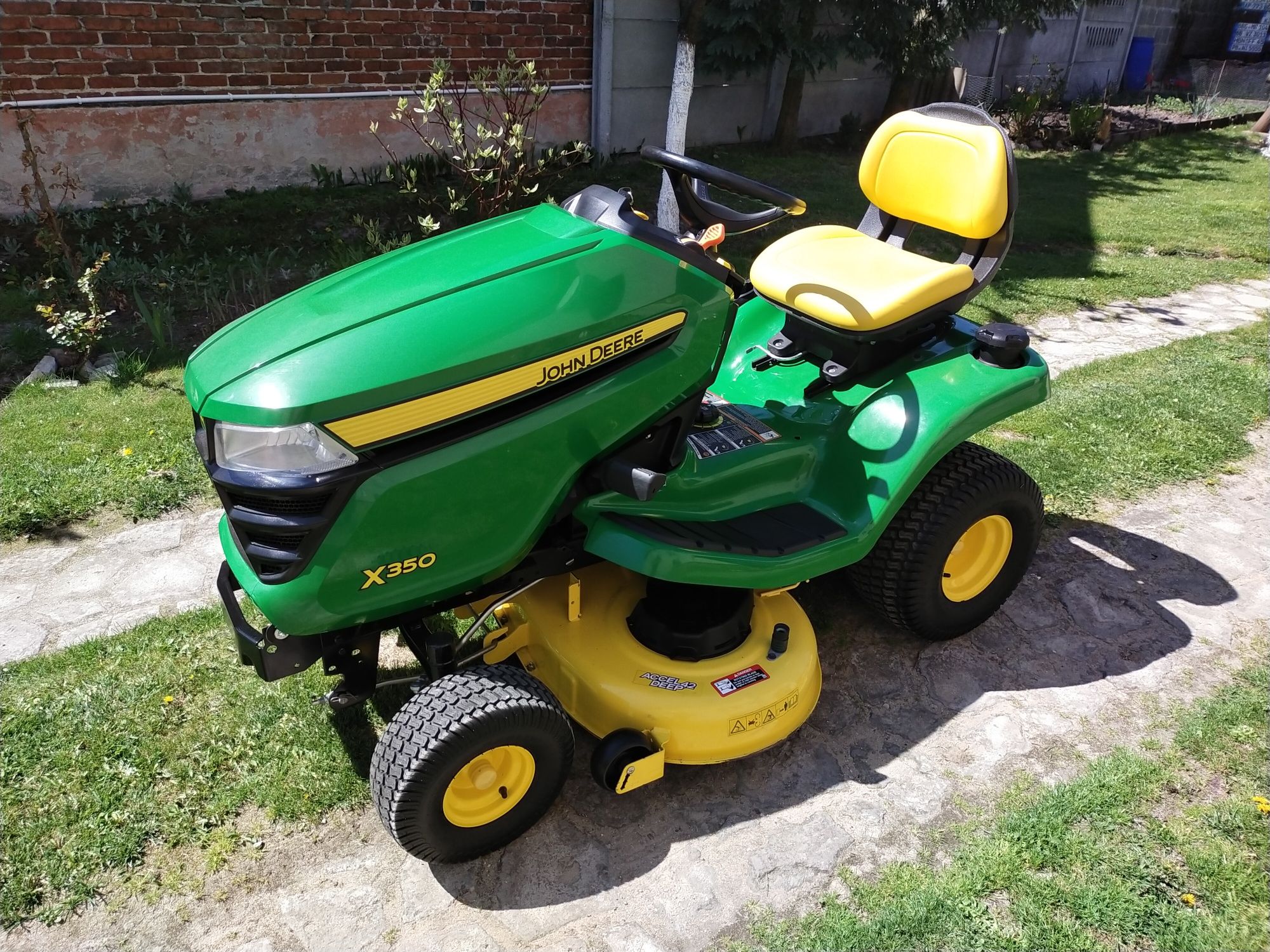 John Deere X 350 mulczer