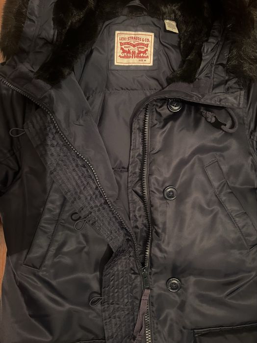 Куртка теплейшая аляска Levi’s с капюшоном
