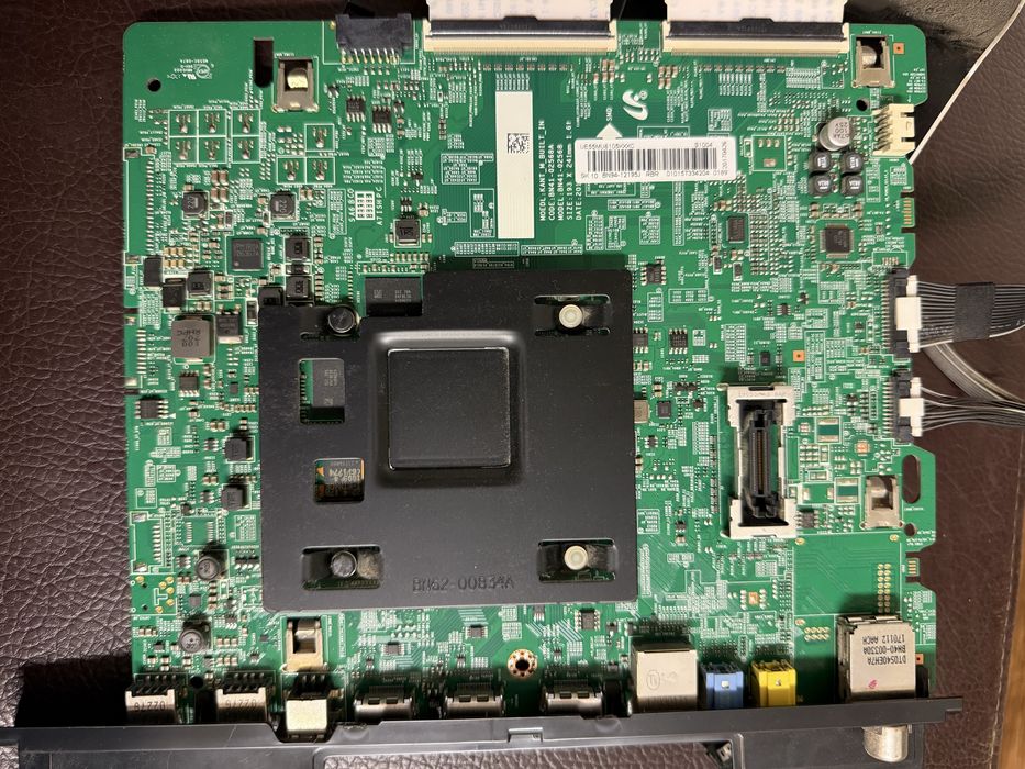 Samsung  plyta glowna ue55mu6105kxxc ue55mu6102