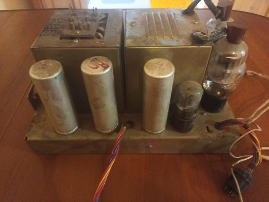 Шассі від лампового підсилювача