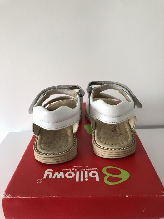 Sandálias de menina Billowy, tamanho 27