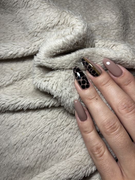 Paznokcie żelowe/hybrydowe 80 zł