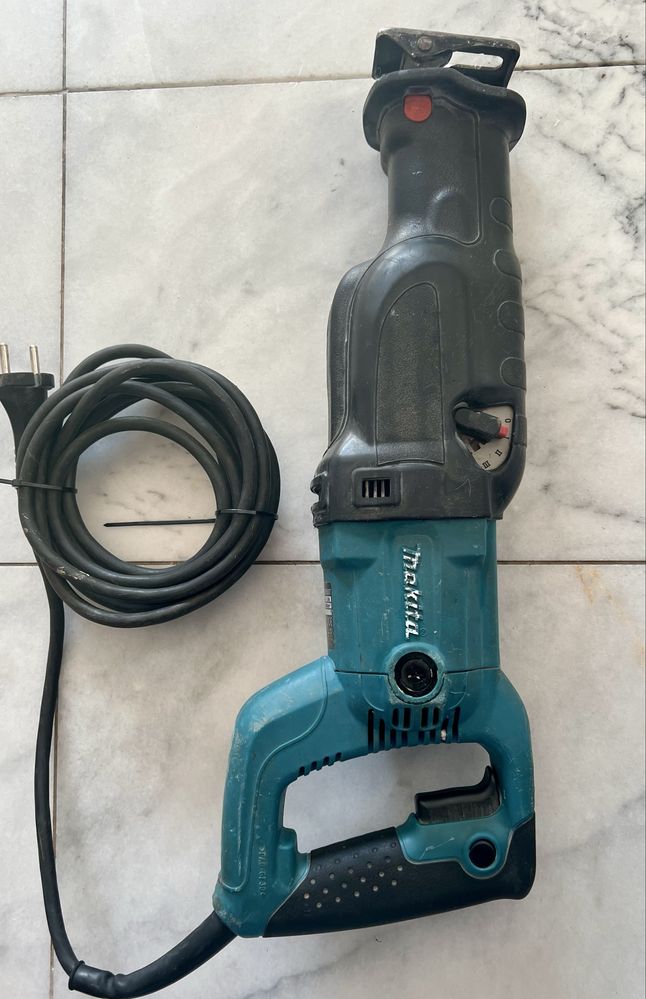 Makita jr3060t piła szablasta