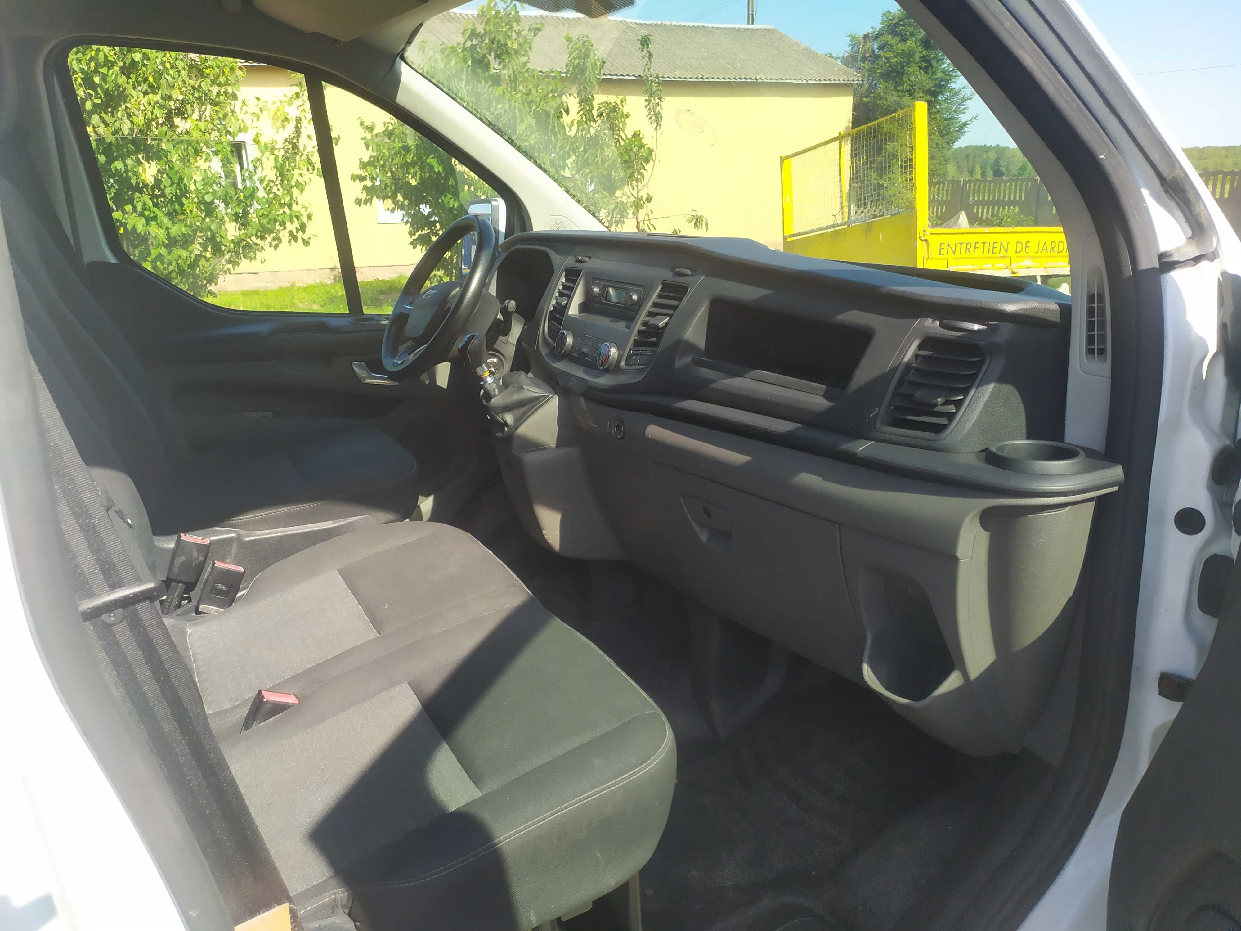 Ford Transit Custom 2,0 130 KM L2H1 Klima