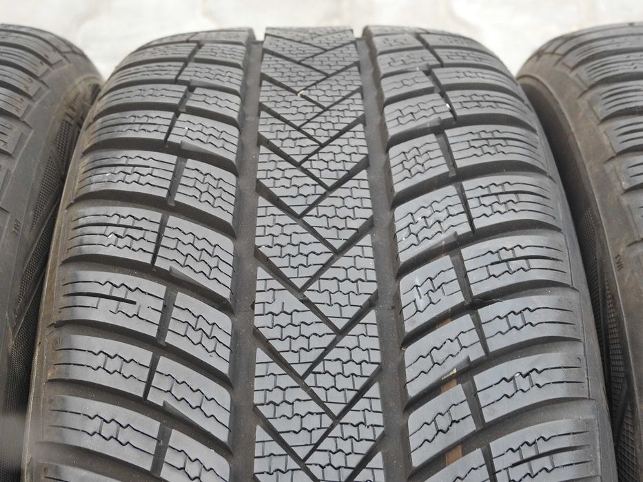 4x Vredestein Wintrac PRO 205/55r17 91hH 2023 2x7,8 2x7,5mm JAK NOWE