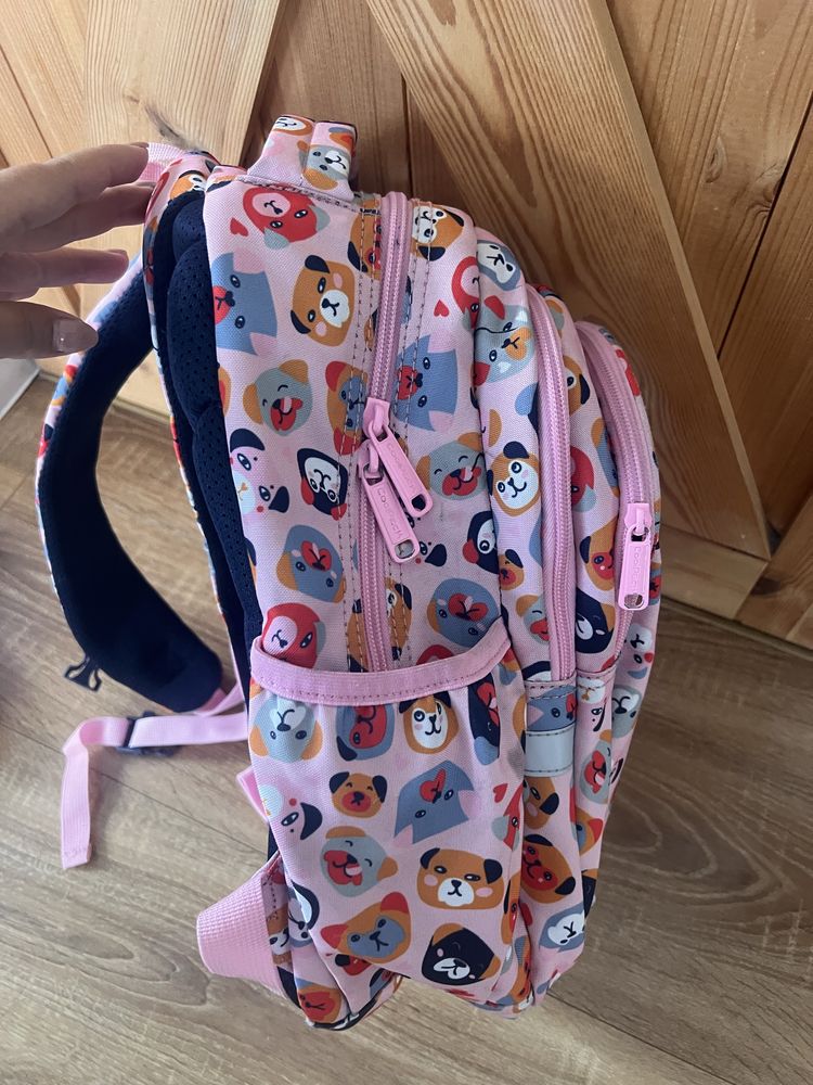 Plecak w idealnym stanie + piornik gratis stich