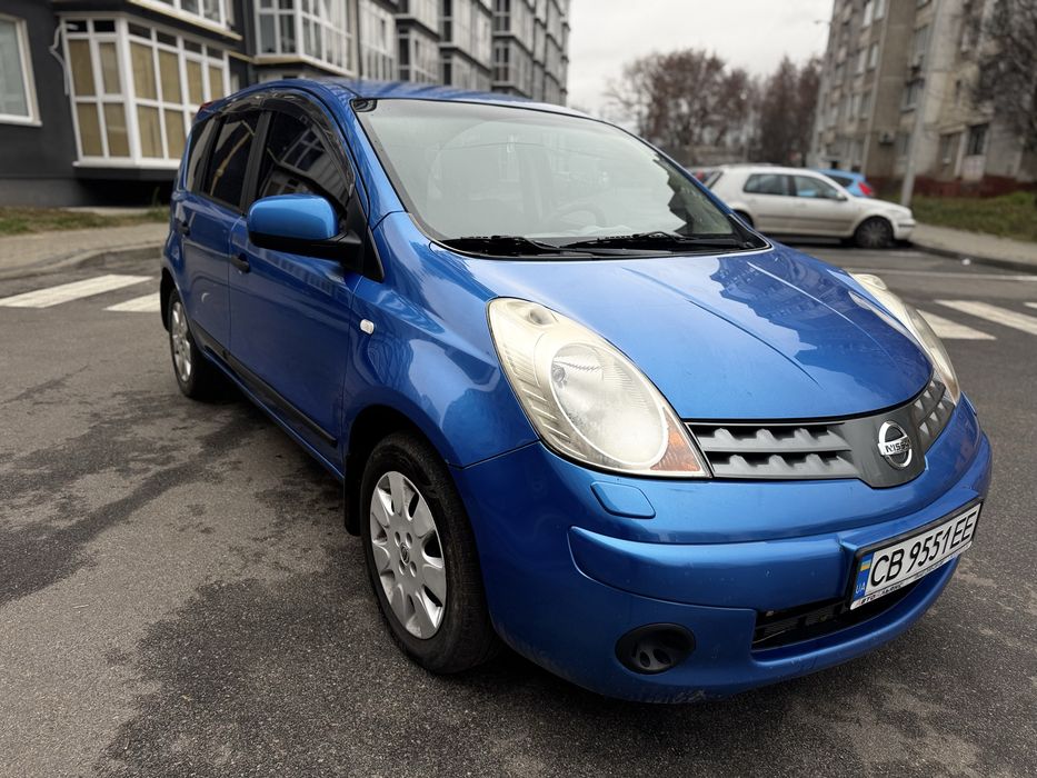 Nissan Note 1.6 бензин автомобіль