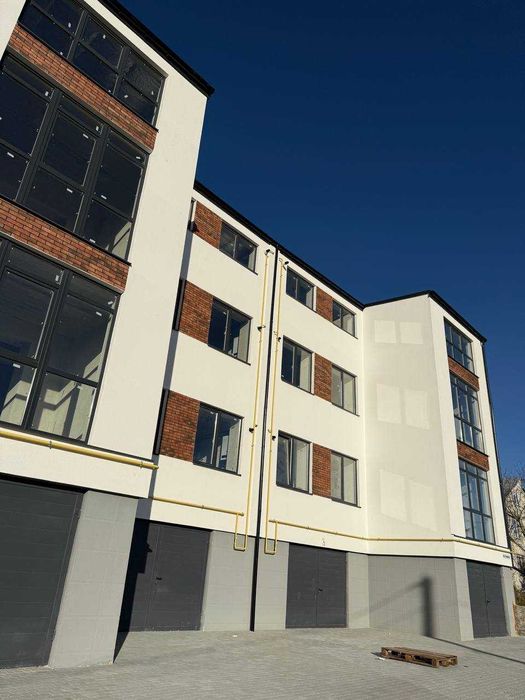 Продаж 2 к + кухня вітальня квартири в смт Запитів БЕЗ КОМІСІЇ. єОселя