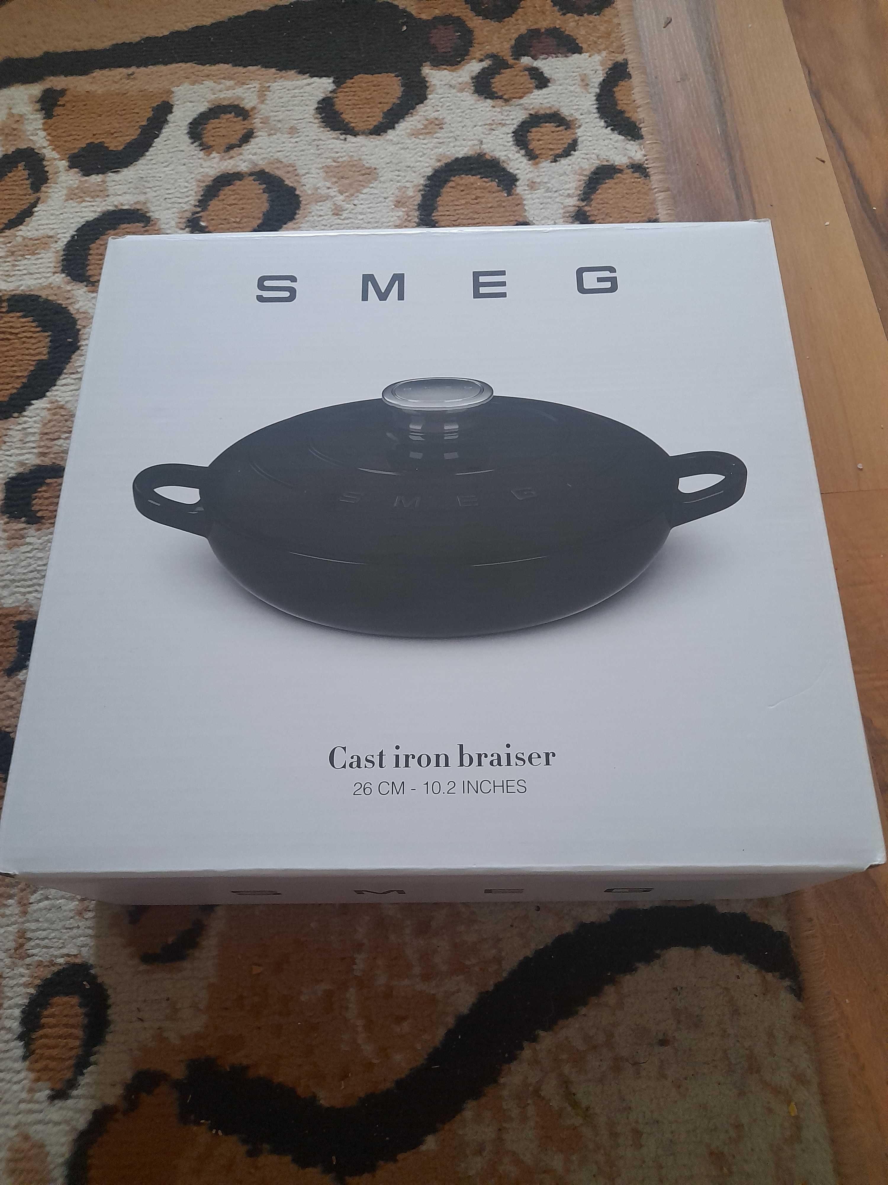 Żeliwna Patalnia do duszenia Smeg cast iron braiser 26 cm