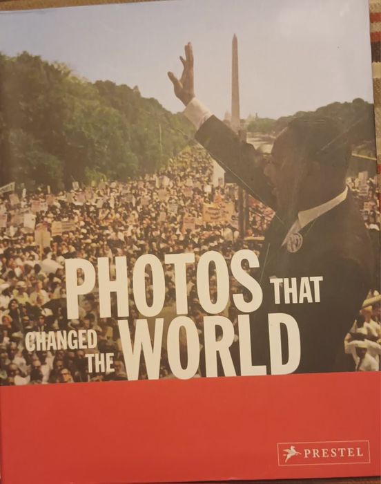 Livro com fôtos e textos