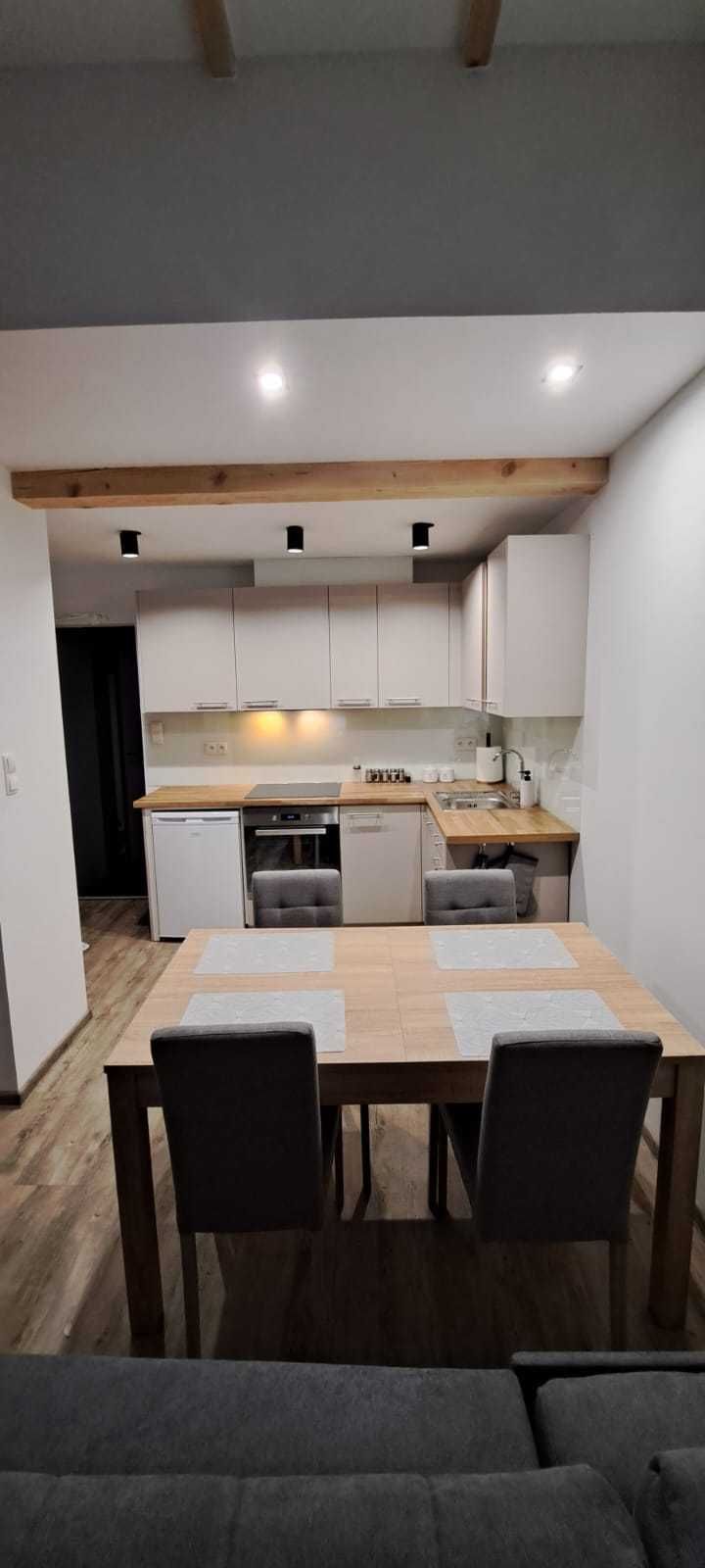 Apartament/Mieszkanie Opole-Czarnowąsy.