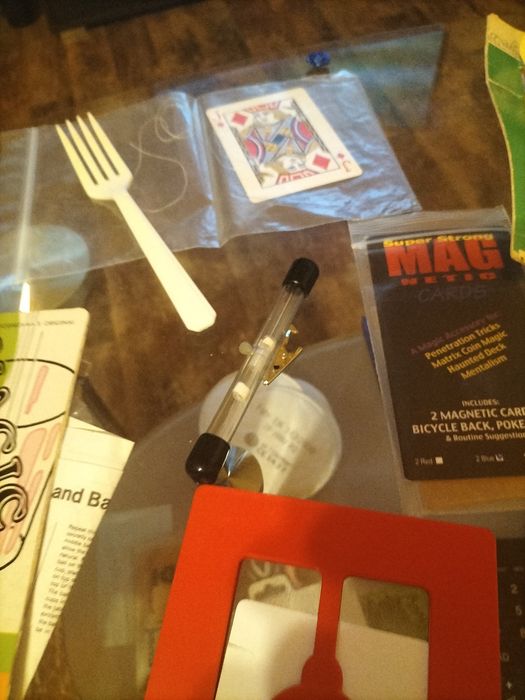 Atrybuty dla iluzjonisty iluzja mega z USA i Uk