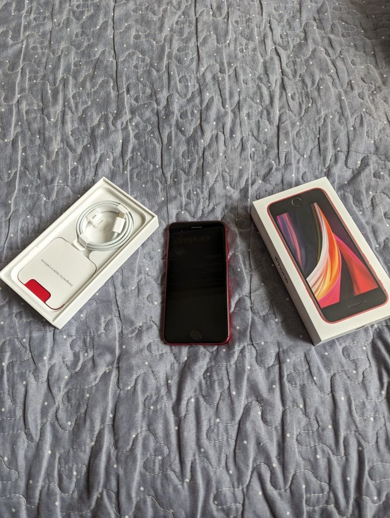 iPhone SE (2020) 64gb RED