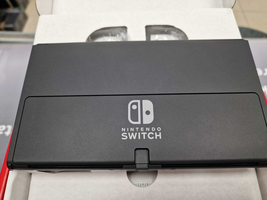 Nintendo Switch OLED 64GB White Joy-cons/ Grade A