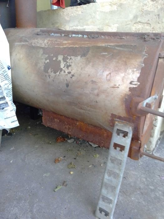 Продам печку буржуйку большую