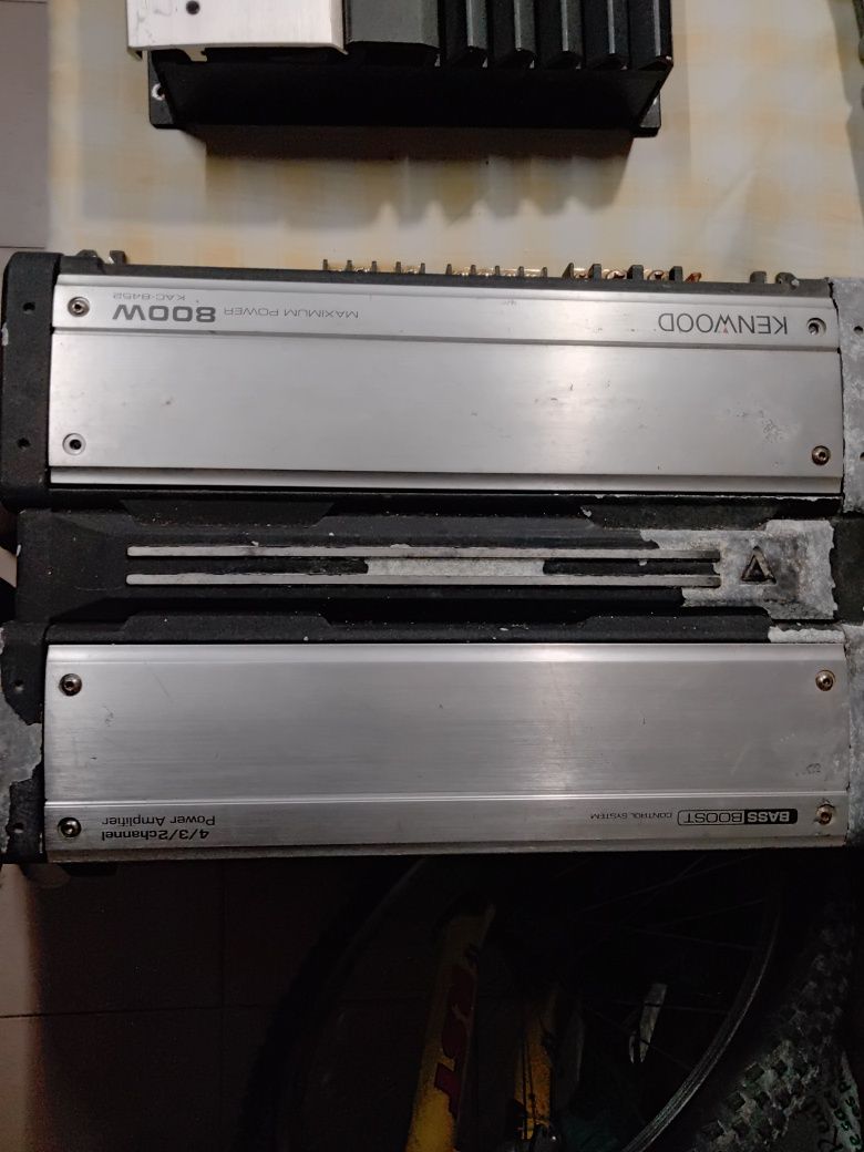 Amplificador auto Kenwood