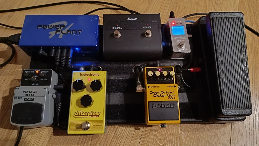 Pedalboard, BOSS OS2, CryBaby GC-95, Chorus Afterglow, Delay VD400