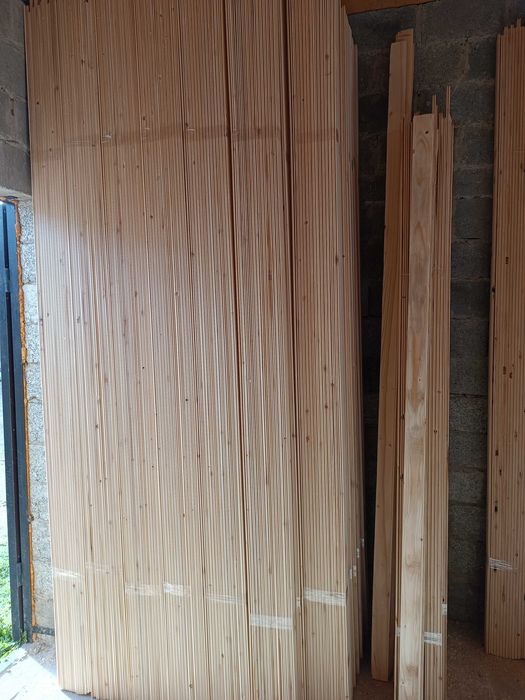 Eco! Дерев'яна вагонка, дерев'яна підлога, імітація бруса.