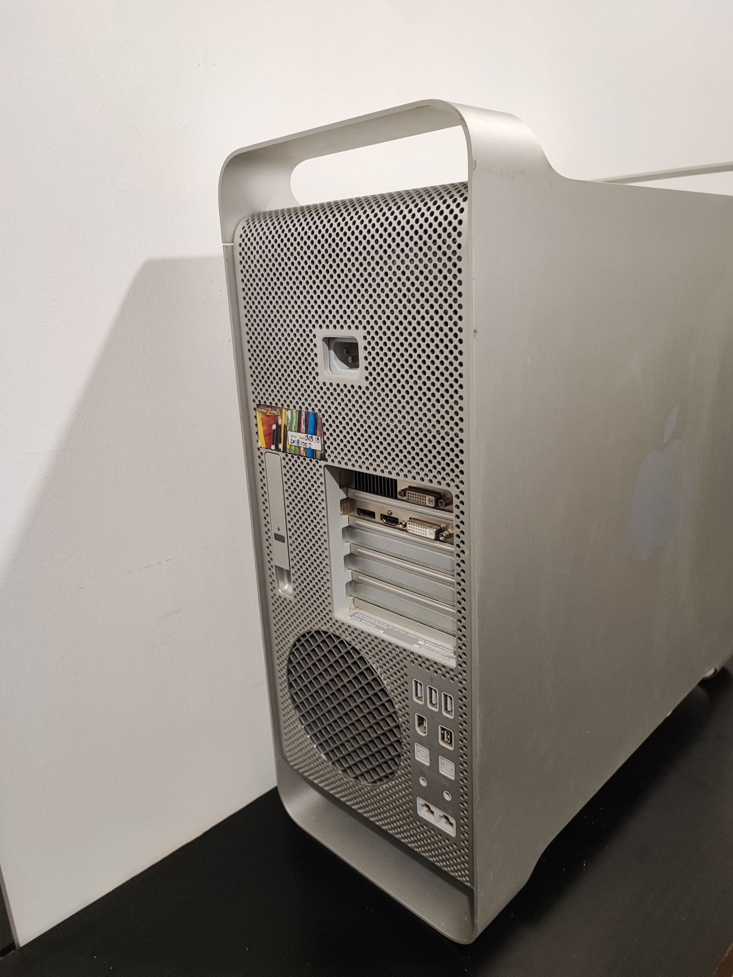 Caixa Mac Pro 2.66 QX/2X512/7300GT/250/SD