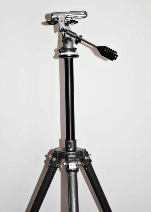 Tripé Profissional Gitzo R3+ Foto Cinema Astronomia sobe 3 metros