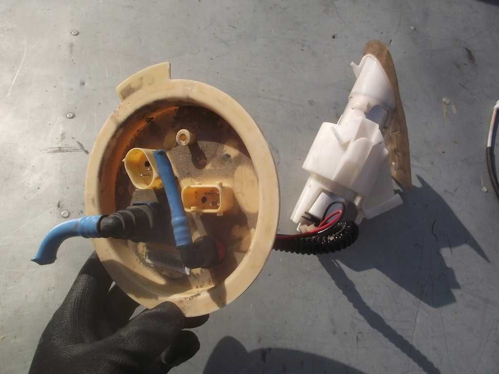 Oryginalna Pompa Paliwa Bak Pompka Diesel BMW F10 F11 3.0D 2.0D Sprawn