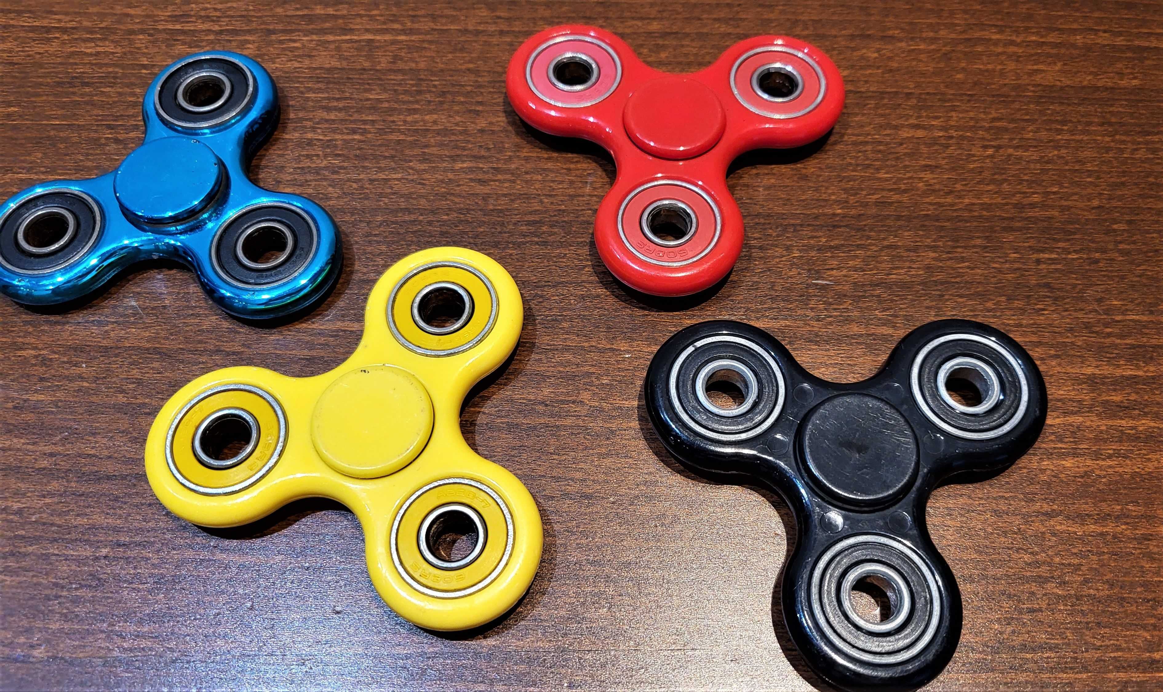 Fidget Spinner zestaw zabawka zręcznościowa 4 sztuki