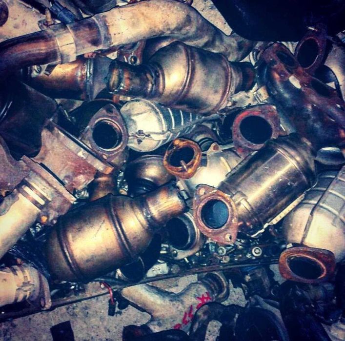 Викуп каталізаторів, б.у куплю, каталізатор, аналіз. Скуп катализатора