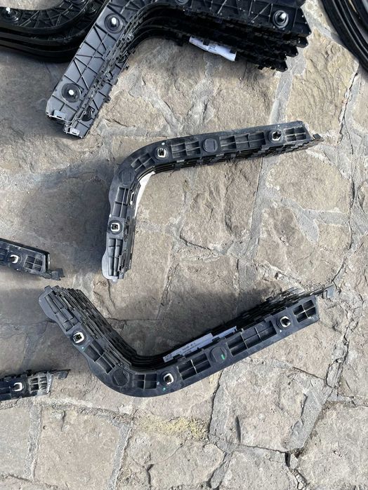 кріплення заднього бампера Tesla model 3 Y кроштейн заднього бампера